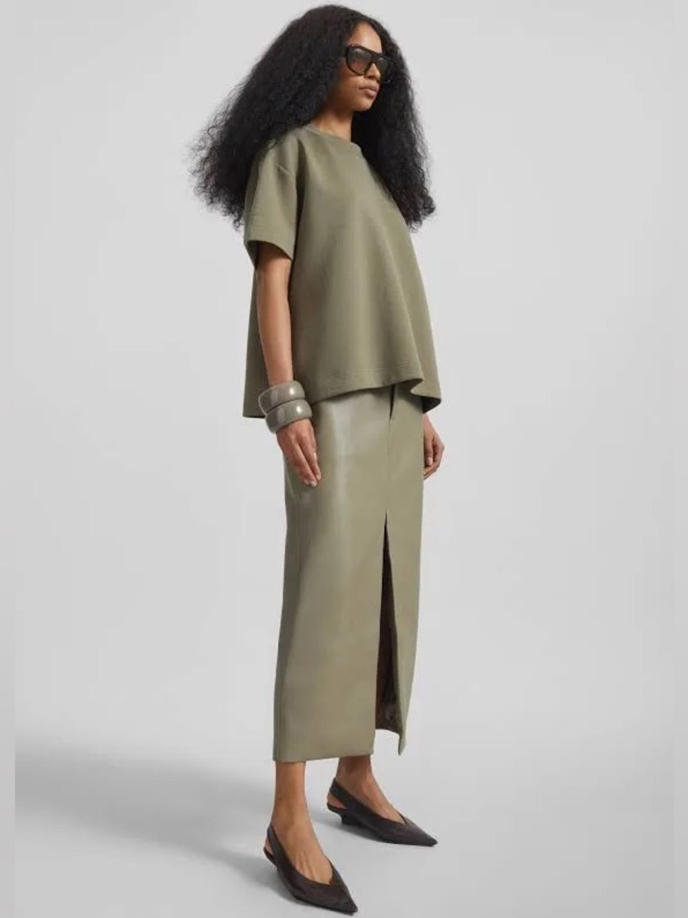 NWT The Frankie Shop Maybelle Faux Leather Maxi Skirt with Front Slit in Olive - Picture 5 of 16